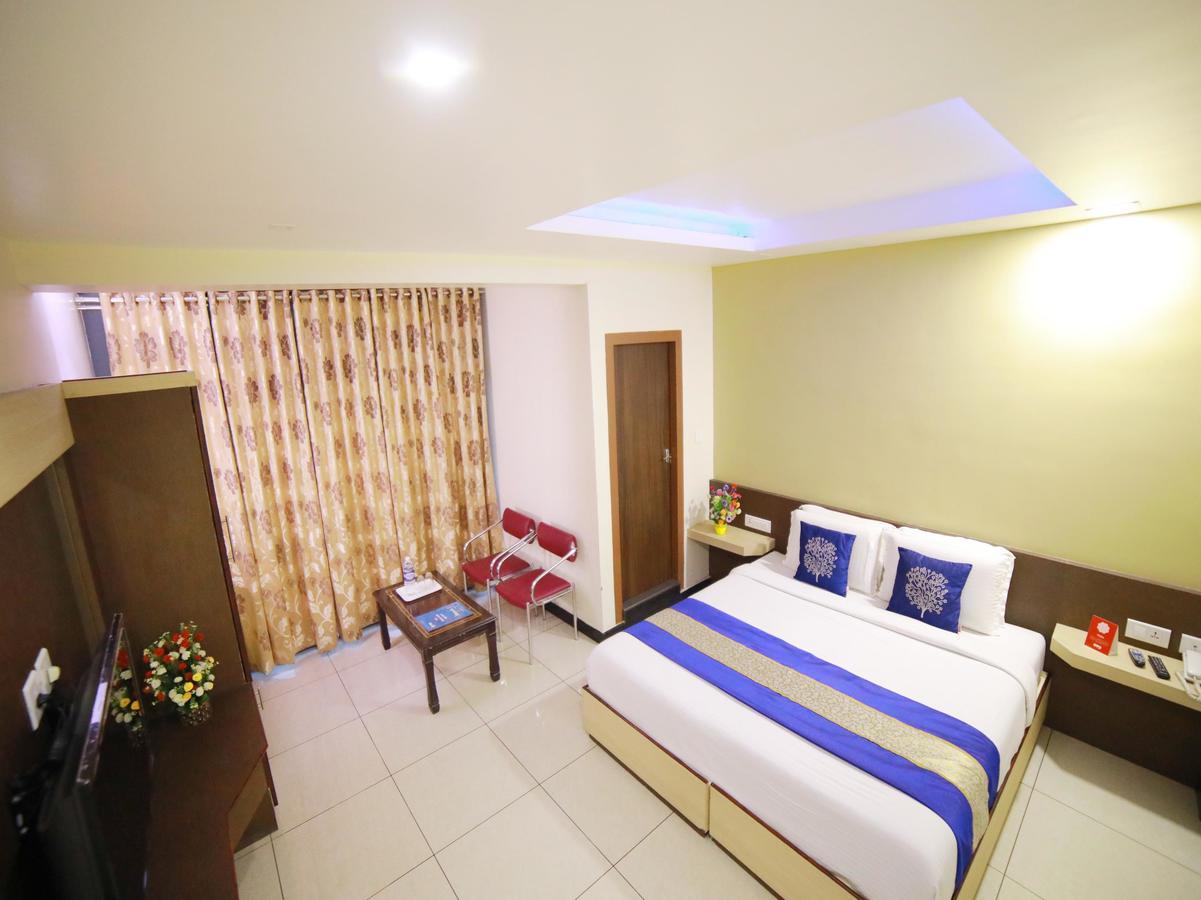 Oyo 8588 Rainbow Inn Munnar Dış mekan fotoğraf